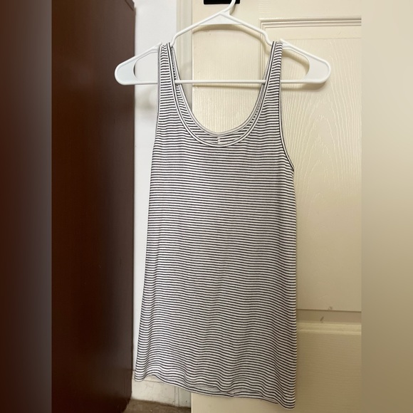 Striped tank - Picture 1 of 3